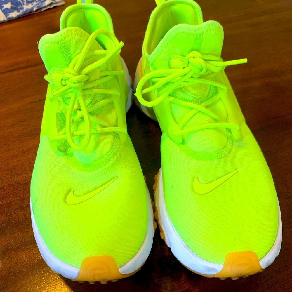 Nike Prestos